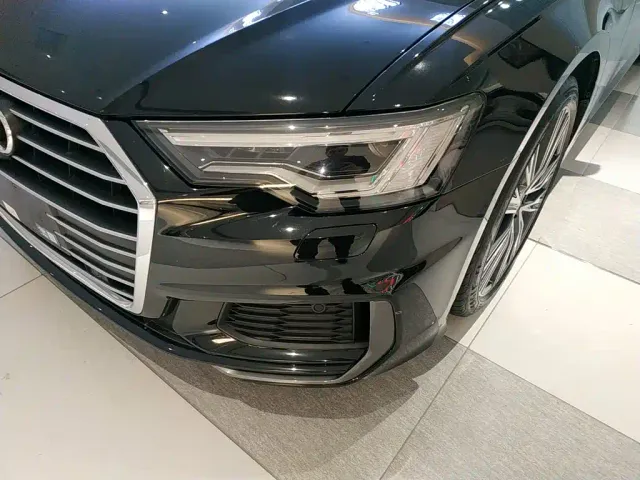 Audi A6L — Фото автомобиля 17