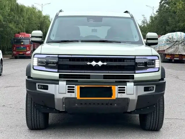 BYD FangChengBao Leopard 5 — Фото автомобиля 5