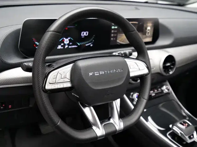Forthing T5 Evo — Фото автомобиля 7