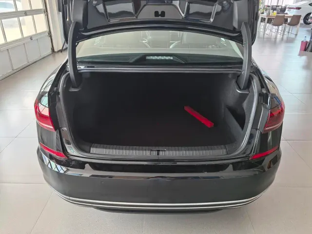 Volkswagen Passat 2024 380TSI Starlight Dragon Glory Edition — Фото автомобиля 13