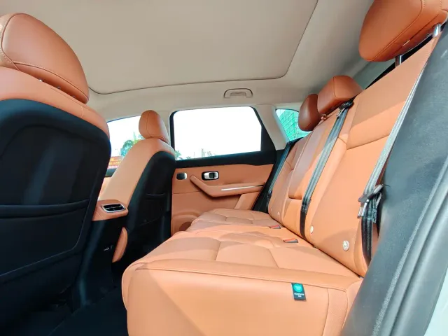 Leapmotor C10 — Фото автомобиля 10