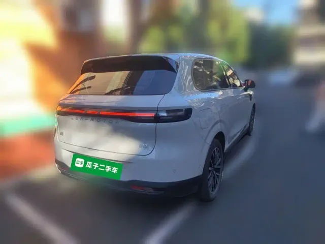 Leapmotor B10 — Фото автомобиля 4
