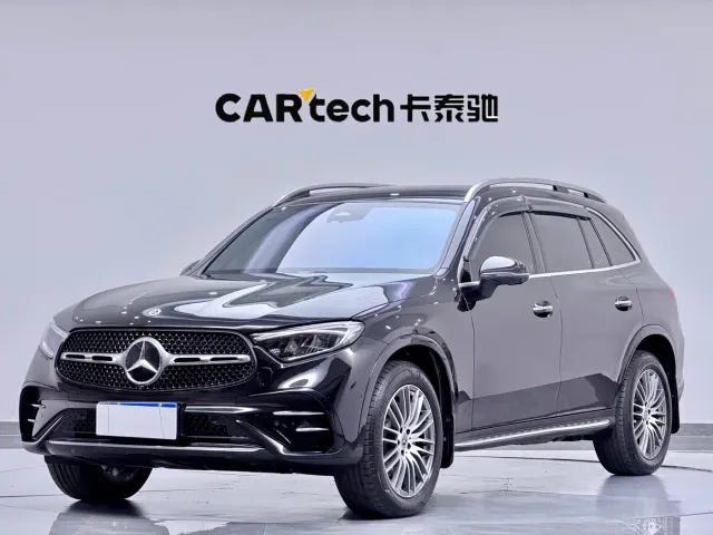 Фотография автомобиля — Mercedes-Benz GLC-Class