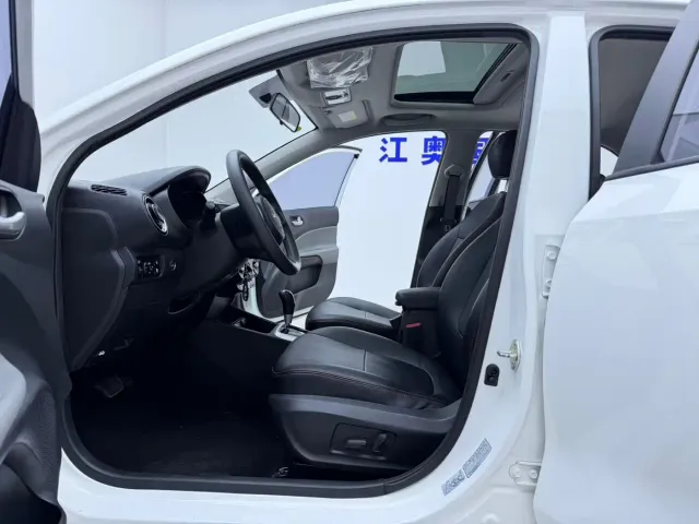 Kia Huan Chi 2020 1.4L Auto Comfort Sunroof Version — Фото автомобиля 5
