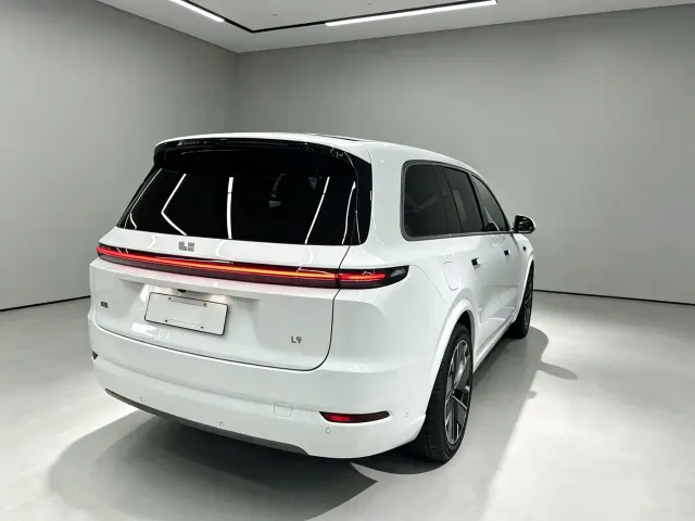 Li Auto Li Xiang L9 2025 Ultra Smart Renewal Edition — Фото автомобиля 2