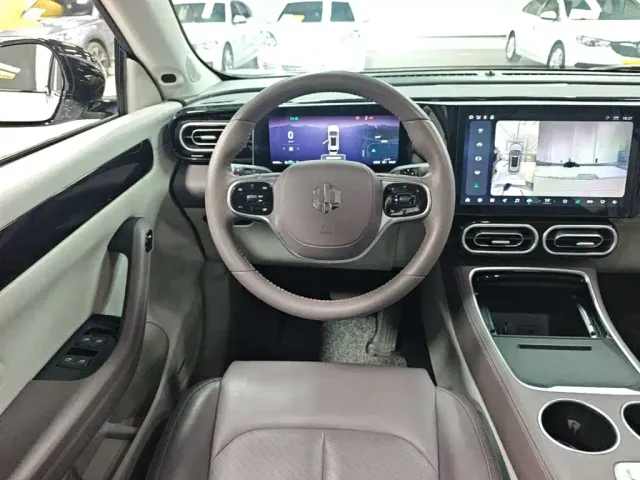 Leapmotor C11 — Фото автомобиля 10