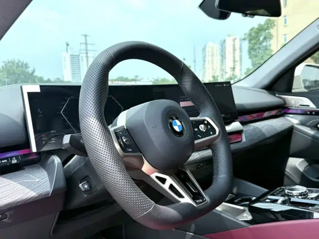 BMW 5 Series — Фото автомобиля 2