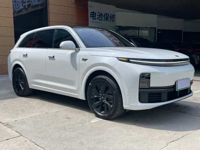 Li Auto L7 — Фото автомобиля 3