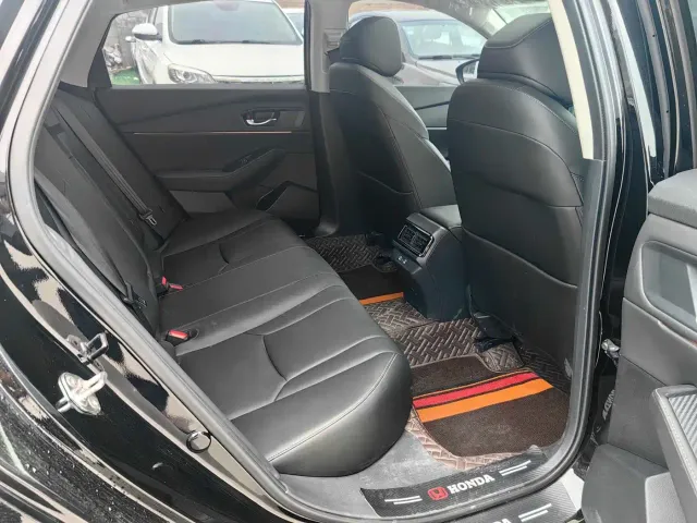 Honda Accord — Фото автомобиля 7