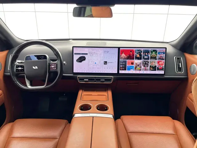 Li Auto L8 — Фото автомобиля 4