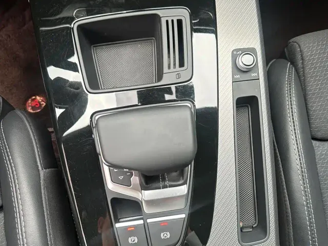 Audi Q5L Sportback — Фото автомобиля 14