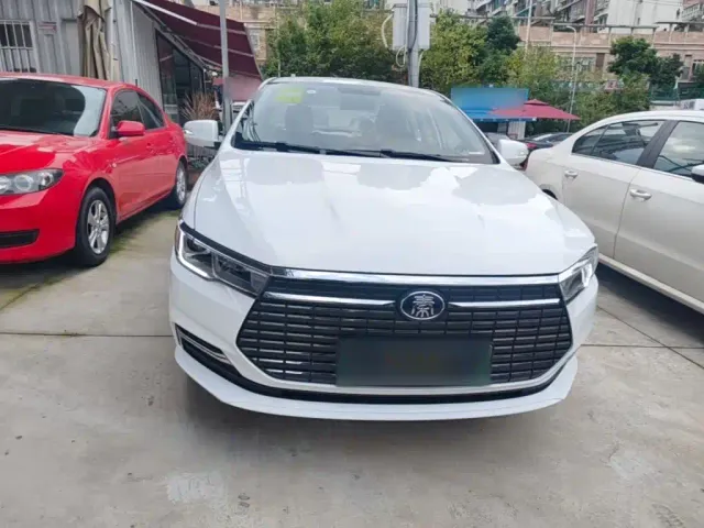 BYD Qin PLUS — Фото автомобиля 2