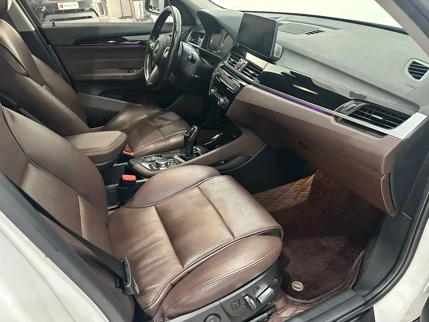 BMW BMW X1 2022 sDrive25Li Leading — Фото автомобиля 16