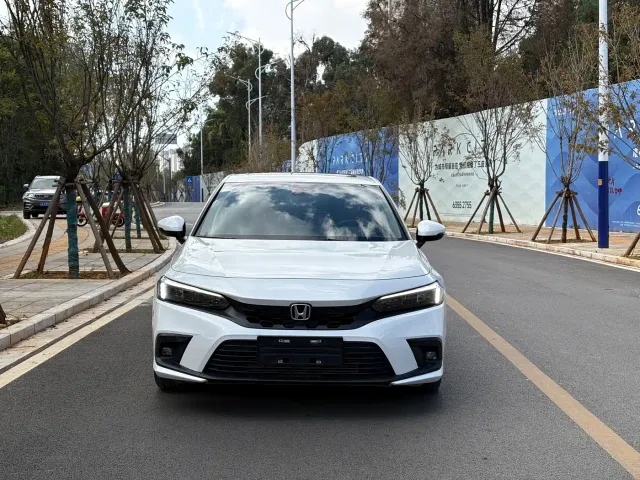Honda Civic — Фото автомобиля 2