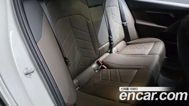 BMW 5-Series — Фото автомобиля 11