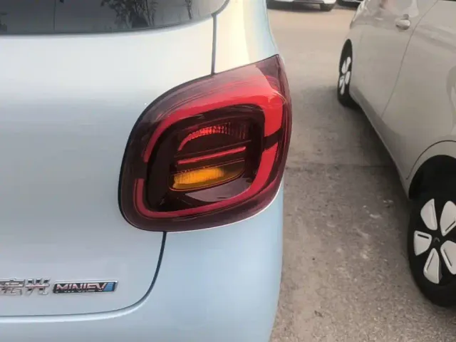 Wuling Hongguang Mini EV — Фото автомобиля 7