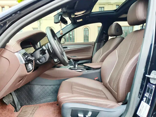 BMW 5 Series — Фото автомобиля 4
