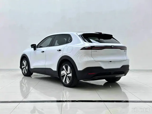 Deepal S05 — Фото автомобиля 7