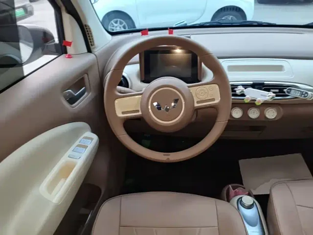Wuling Hongguang Mini EV — Фото автомобиля 10