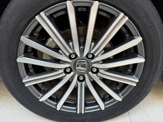 Honda Elysion — Фото автомобиля 11