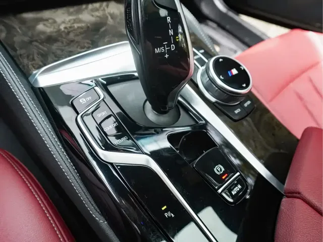BMW BMW 5 Series 2021 525Li M Sport Package — Фото автомобиля 15