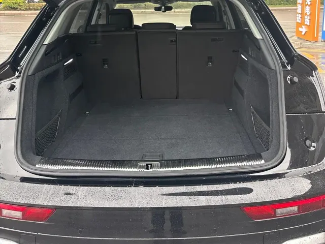 Audi Q5L — Фото автомобиля 14