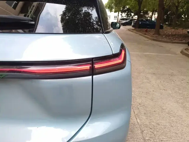 Nio ES7 — Фото автомобиля 7