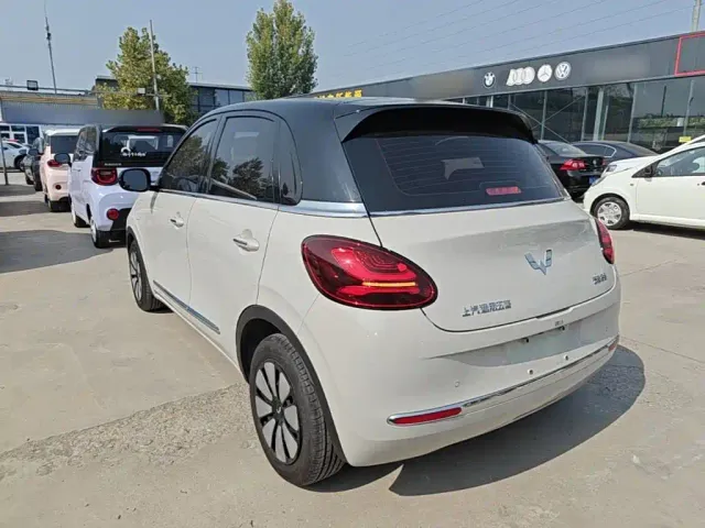 Wuling Bingo — Фото автомобиля 4