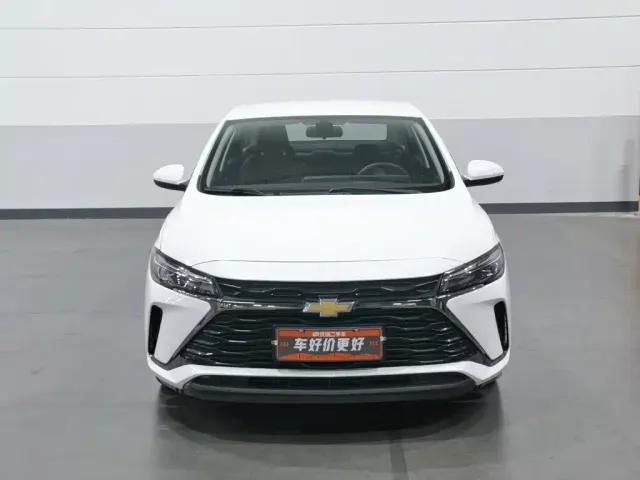 Chevrolet Monza — Фото автомобиля 3