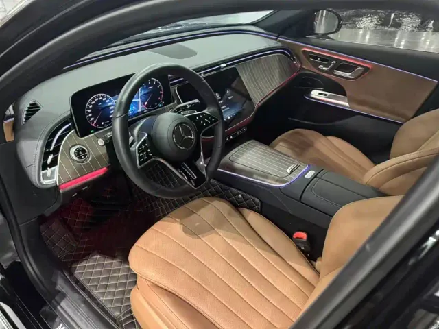 Mercedes-Benz E-Class — Фото автомобиля 9