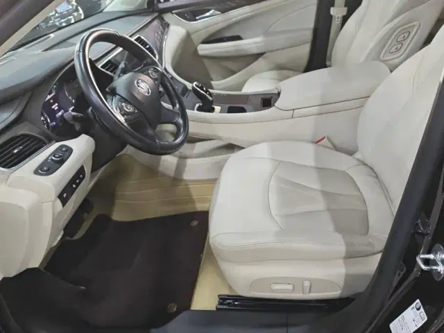 Buick LaCrosse — Фото автомобиля 9