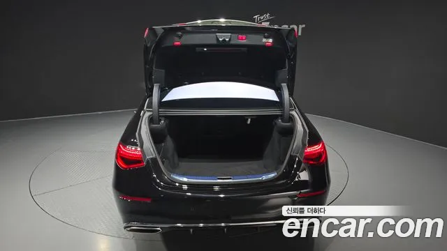 Mercedes-Benz S-Class — Фото автомобиля 29