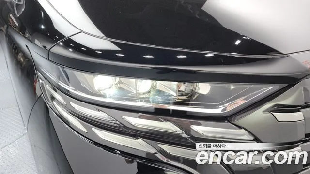 Toyota Alphard — Фото автомобиля 20