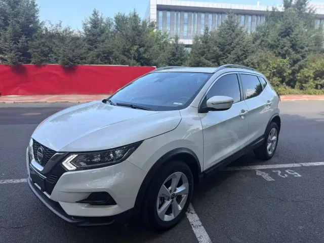Фотография автомобиля — Nissan Qashqai