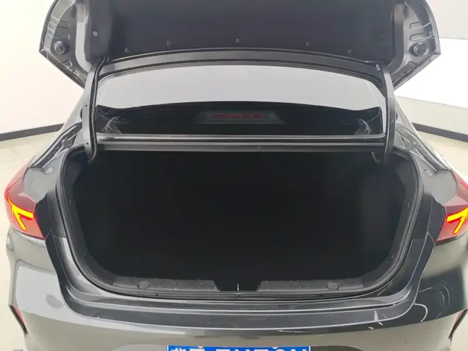 Changan Eado 2024 PLUS Blue Whale NE 1.4T GDI DCT High Performance Edition — Фото автомобиля 4