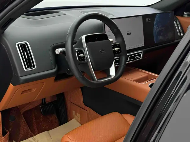 Li Auto L7 — Фото автомобиля 4