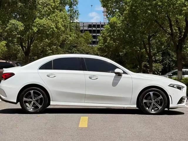 Mercedes-Benz A-Class — Фото автомобиля 4