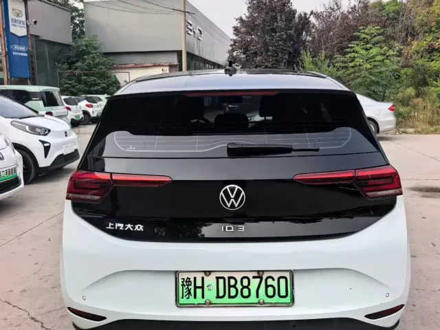 Volkswagen ID.3 — Фото автомобиля 8