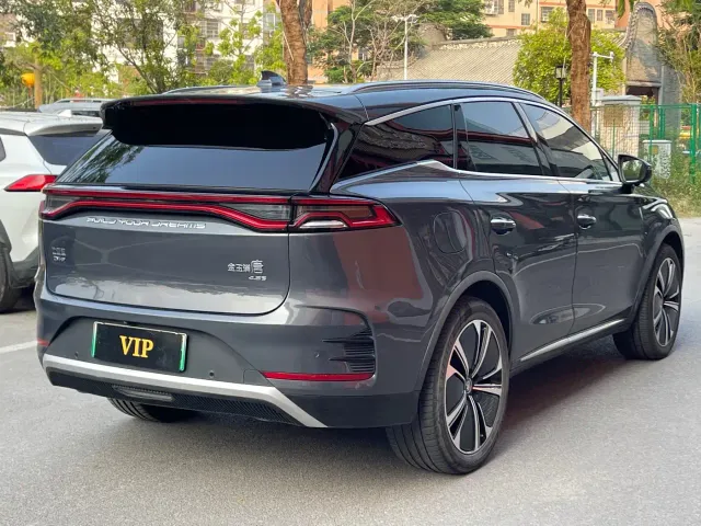 BYD Tang — Фото автомобиля 4
