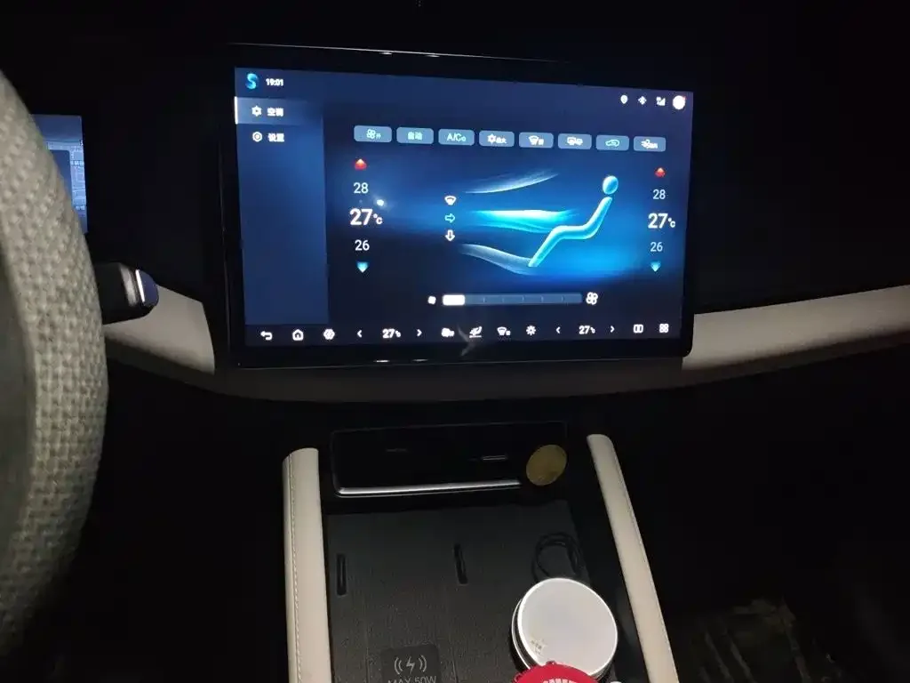 BYD Yuan UP 2025 Smart Drive Edition 401KM Leading Type — Фото автомобиля 5