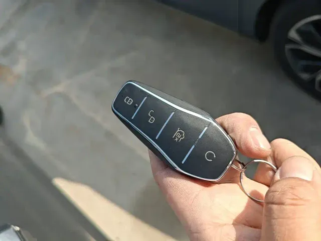 BYD Qin PLUS — Фото автомобиля 8