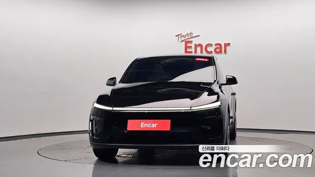 Tesla Model Y — Фото автомобиля 2