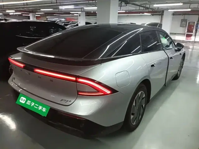 Xpeng P7+ — Фото автомобиля 6
