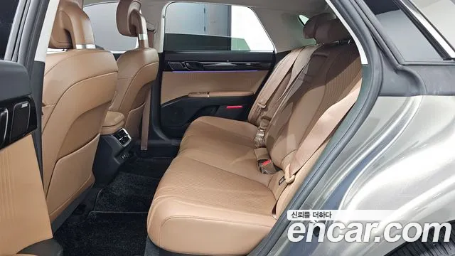 Hyundai Grandeur Grandeur (GN7) 2.5 Бензин 2WD — Фото автомобиля 12