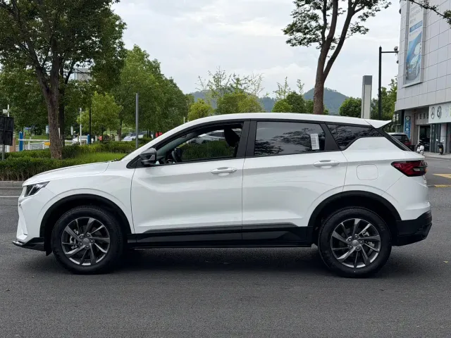 Geely Binyue — Фото автомобиля 4