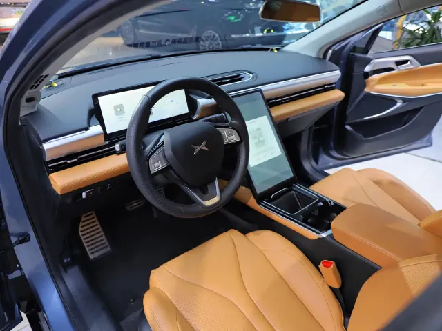 Xpeng P5 — Фото автомобиля 9