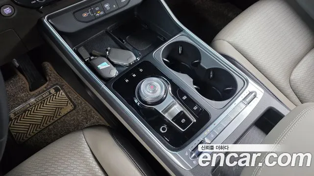 Kia Carnival Generation 4 — Фото автомобиля 9