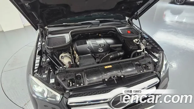 Mercedes-Benz GLE-Class — Фото автомобиля 6