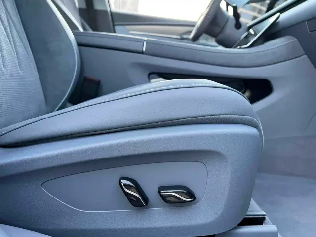 Voyah Auto VOYAH Zhuiguang 2023 4WD Flagship Edition — Фото автомобиля 16