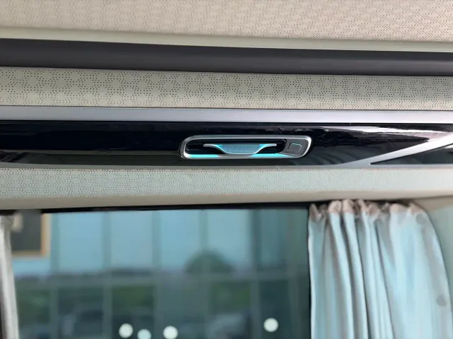 Toyota HIACE — Фото автомобиля 25